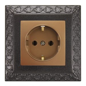 قاب کلاسیک مشکی و پریز ارت دار با مغزی سرامیک آذین 3896.2-4024 پارت الکتریک